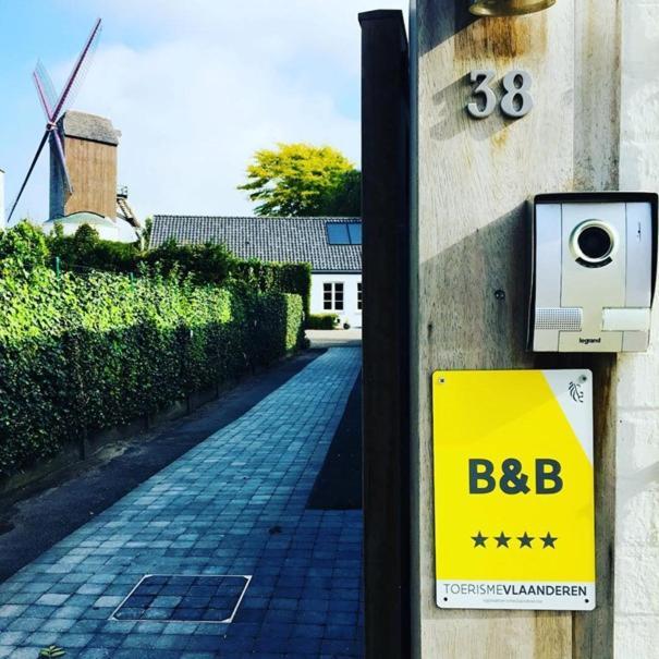Copain Moulin Bed & Breakfast บรูจส์ ภายนอก รูปภาพ